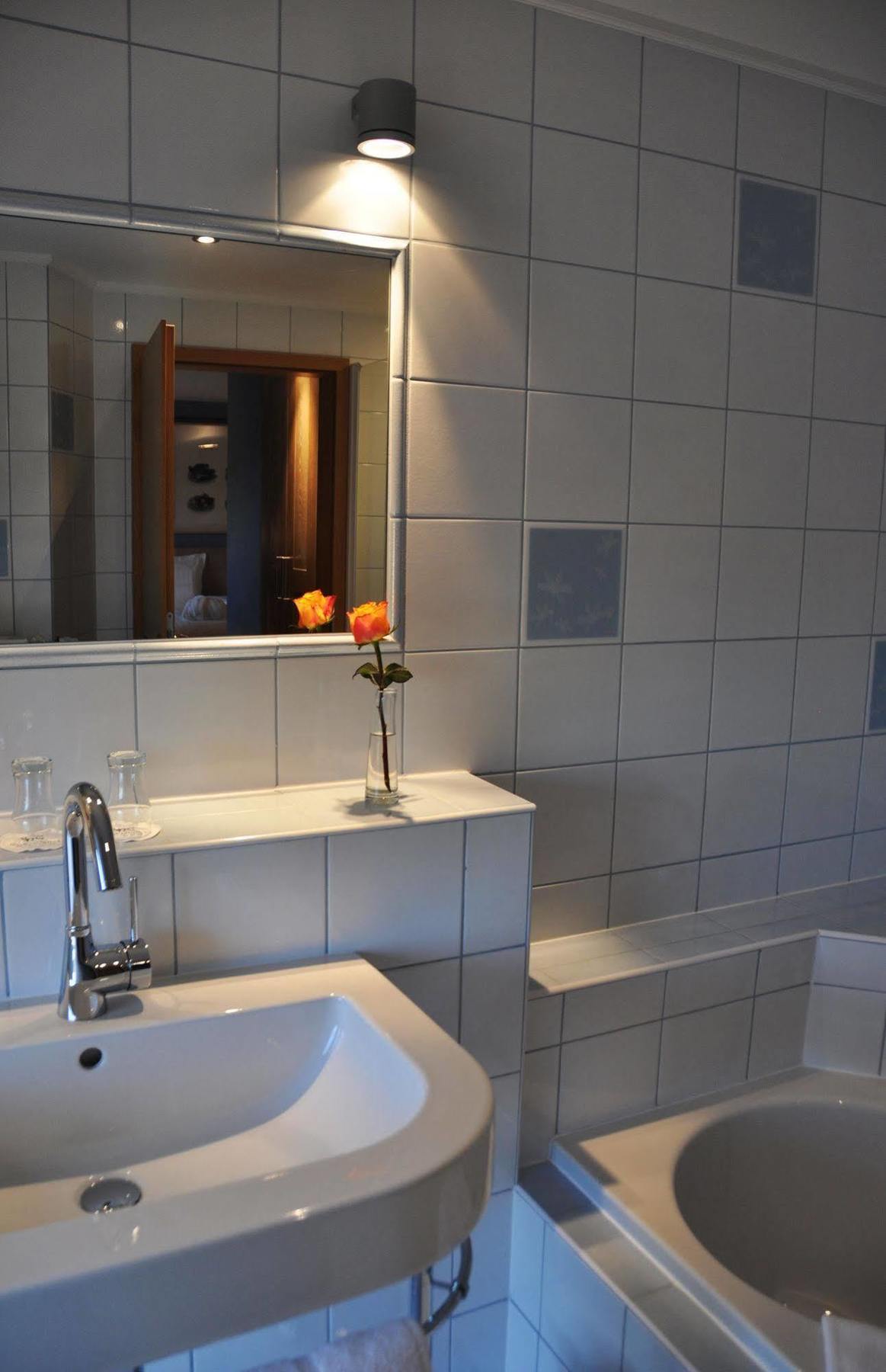 Hotel Manoir Kasselslay Clervaux Esterno foto