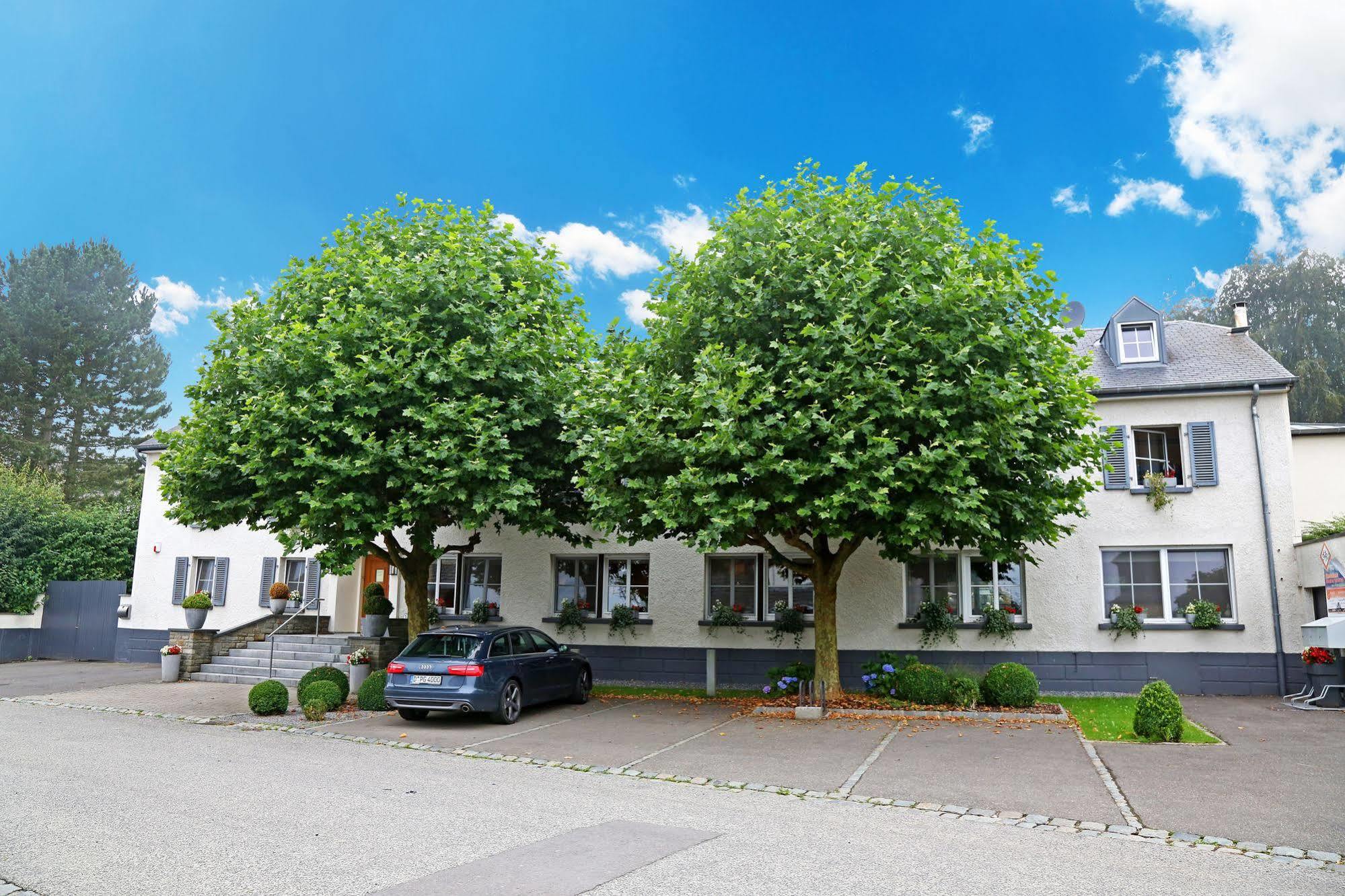 Hotel Manoir Kasselslay Clervaux Esterno foto